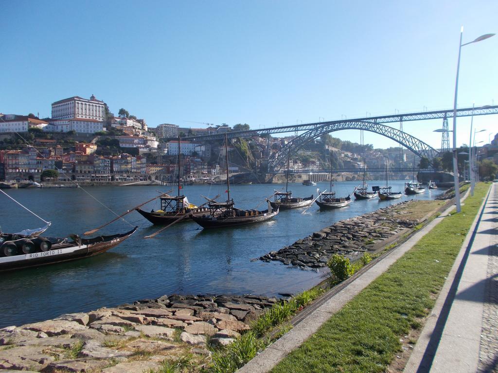 Almenara Suites Guest House Vila Nova de Gaia Buitenkant foto