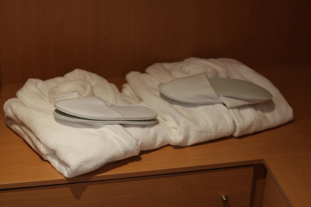 Almenara Suites Guest House Vila Nova de Gaia Buitenkant foto