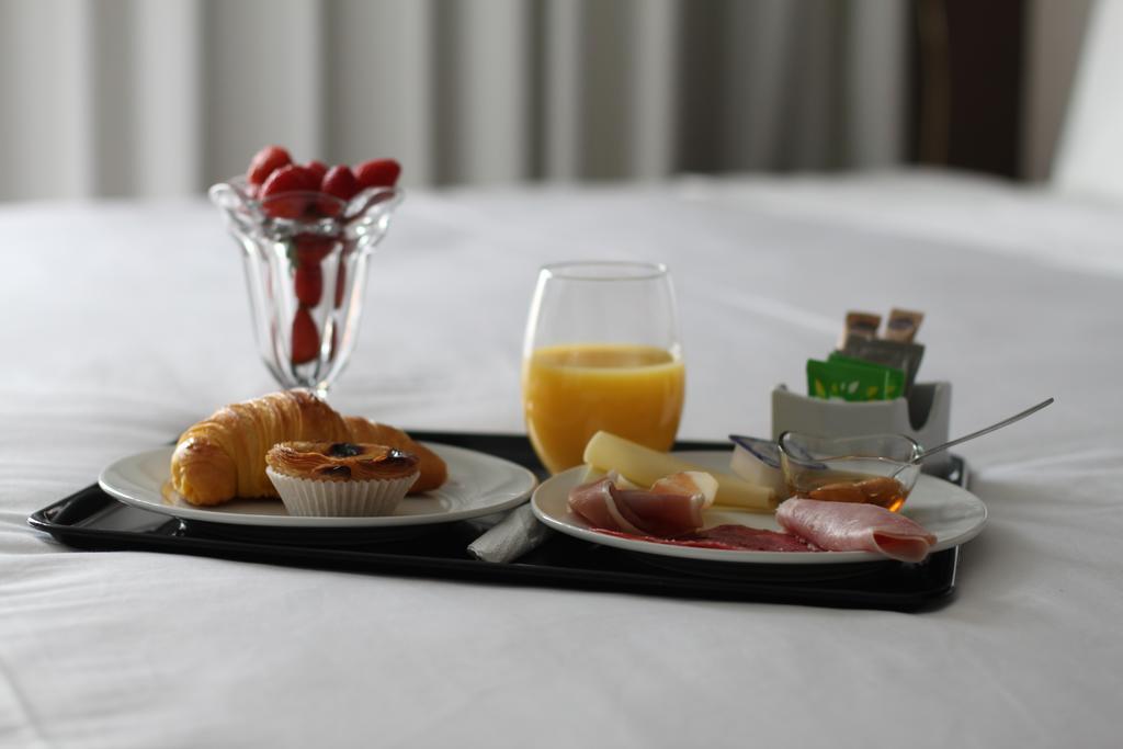Almenara Suites Guest House Vila Nova de Gaia Buitenkant foto