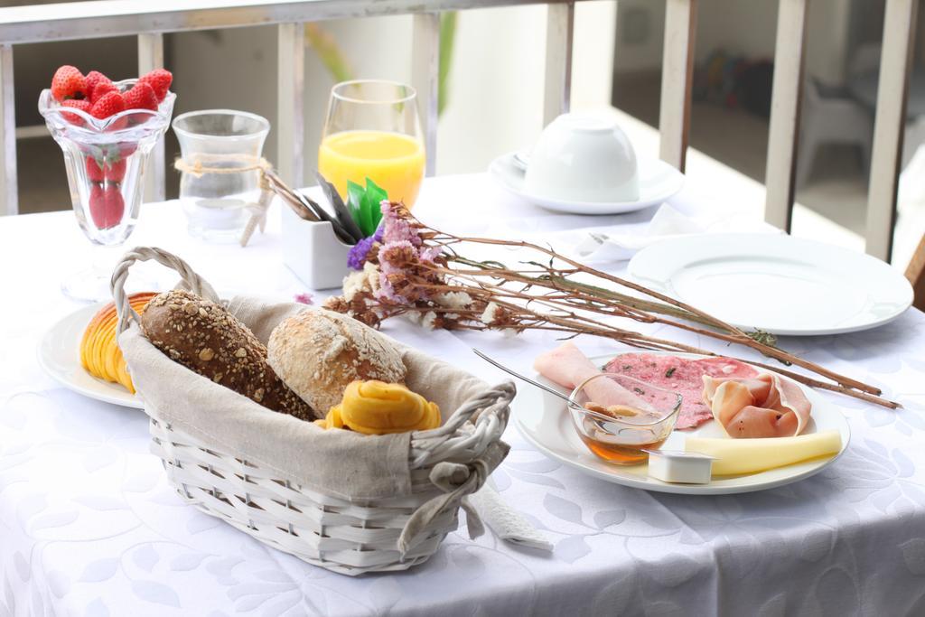Almenara Suites Guest House Vila Nova de Gaia Buitenkant foto